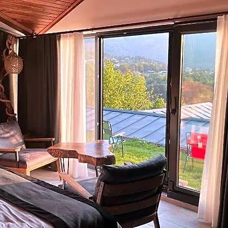 Hotel Masklavi